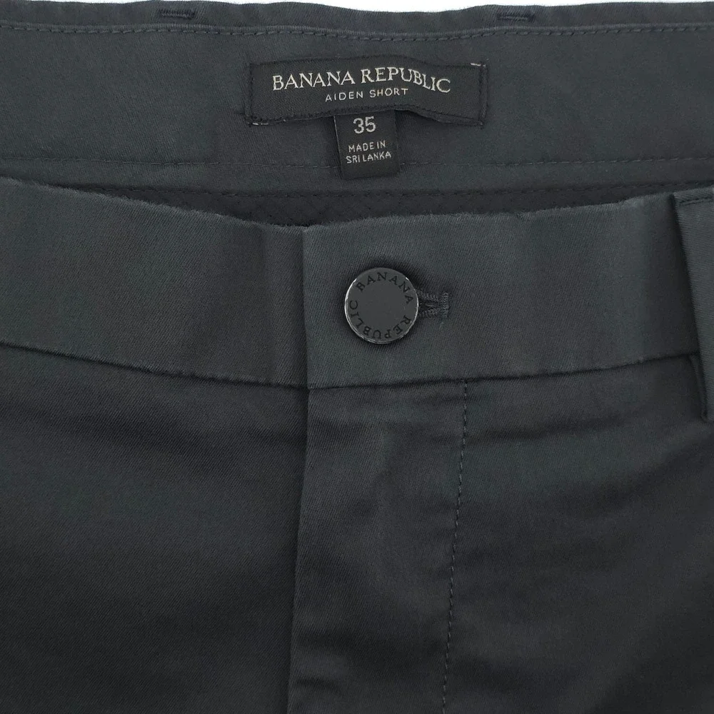 Banana Republic Mens Shorts Aiden 35 Gray Chino Stretch Casual Classic